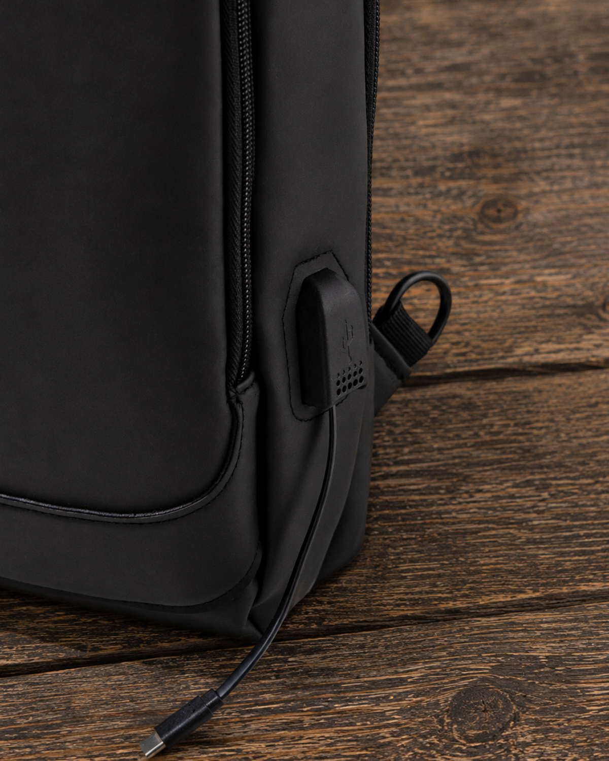 FashionPack | USB Girişli Fonksiyonel Çanta
